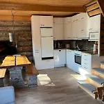 아파트 Rauhallinen Kelohuoneisto Laehellae Palveluita, Peacefull Log At Yllaes