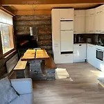 아파트 Rauhallinen Kelohuoneisto Laehellae Palveluita, Peacefull Log At Yllaes