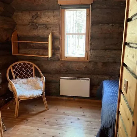 Apartment Rauhallinen Kelohuoneisto Laehellae Palveluita, Peacefull Log At Yllaes Yllasjarvi