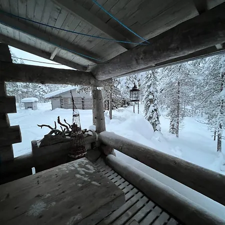 Rauhallinen Kelohuoneisto Laehellae Palveluita, Peacefull Log At Yllaes Διαμέρισμα *