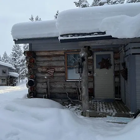 Rauhallinen Kelohuoneisto Laehellae Palveluita, Peacefull Log At Yllaes * Yllasjarvi